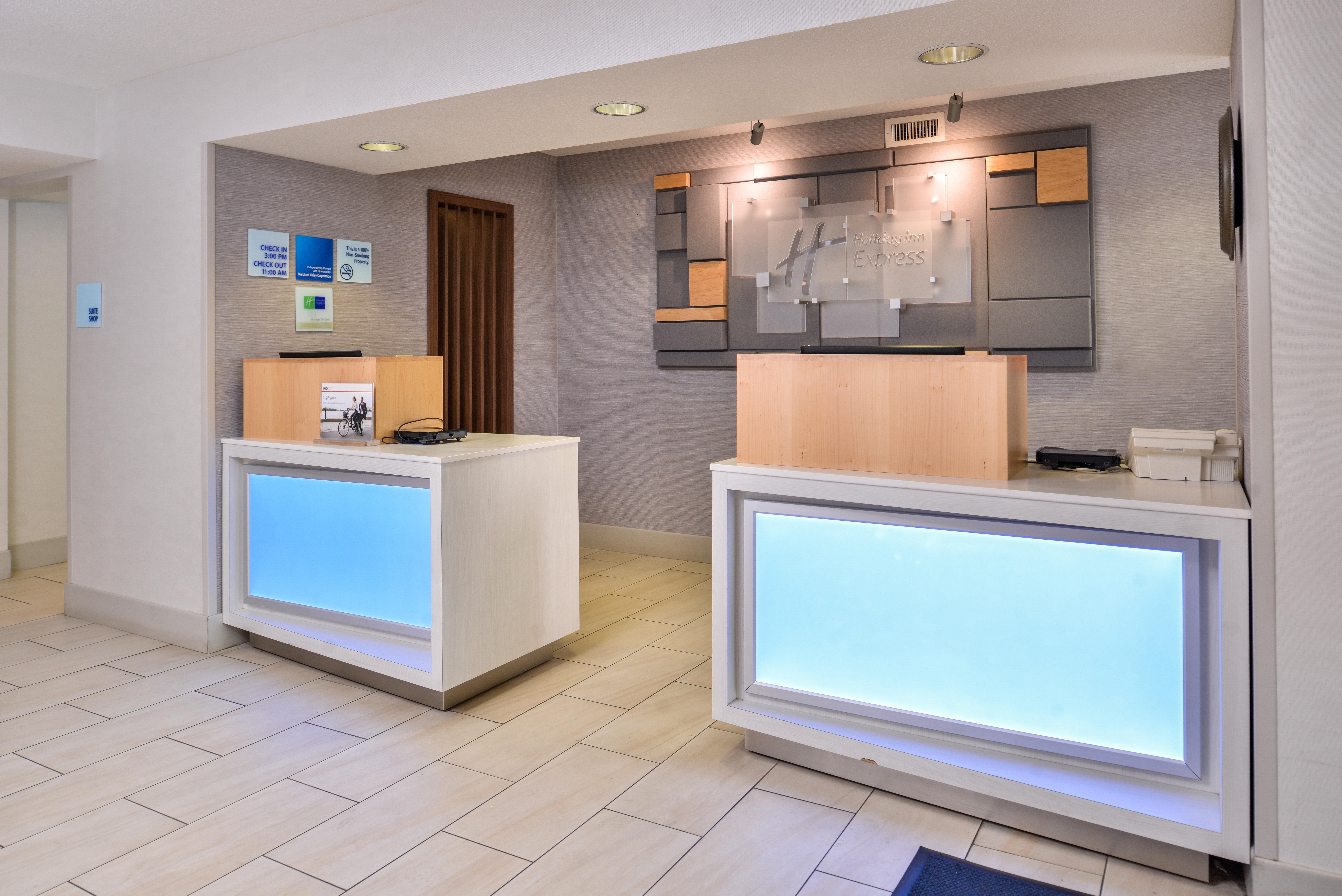 Holiday Inn Express Westley By Ihg Eksteriør billede