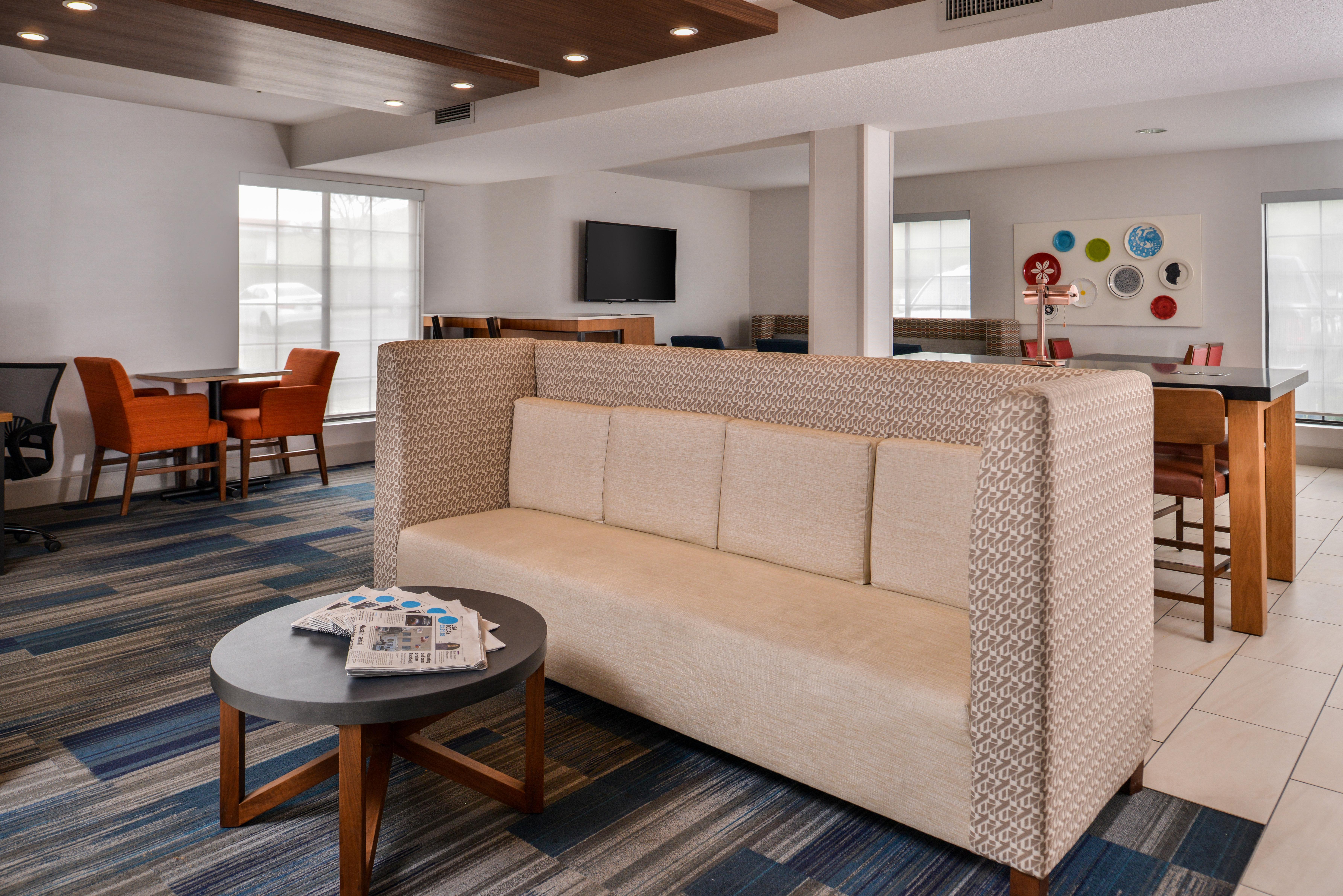 Holiday Inn Express Westley By Ihg Eksteriør billede