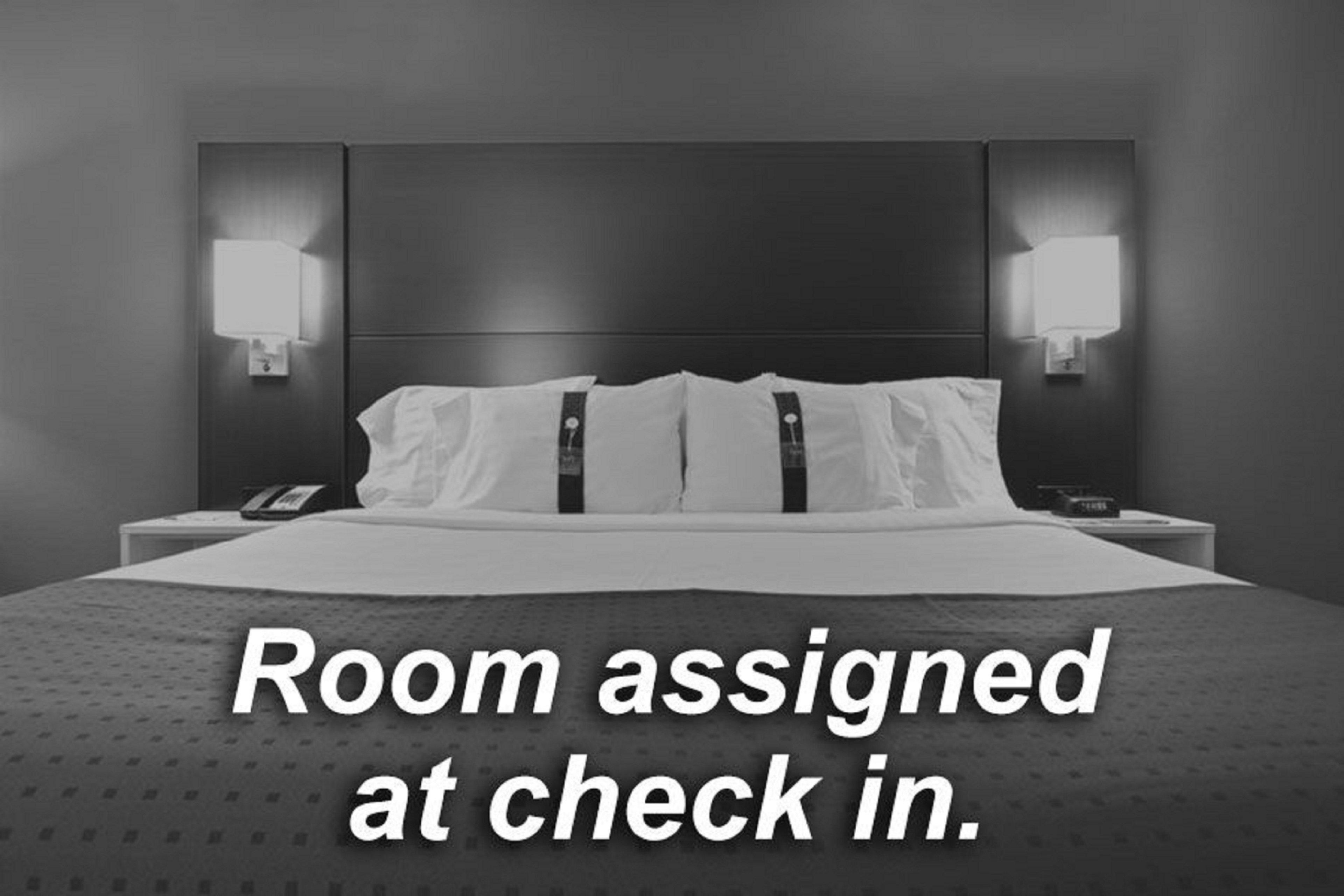 Holiday Inn Express Westley By Ihg Eksteriør billede